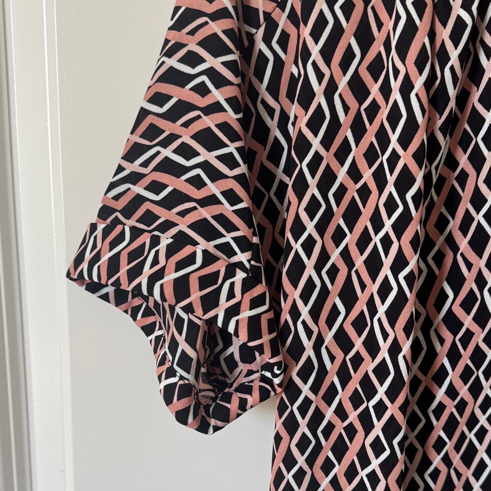 Worthington Geometric Black and Pink Blouse - Picture 3 of 9